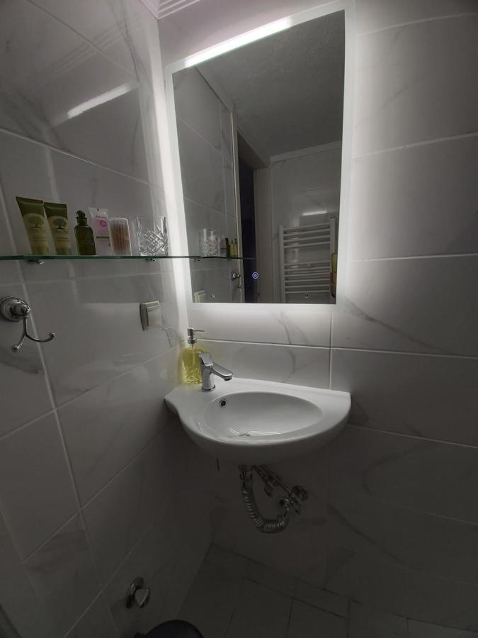 Lux Apartment Downtown Сере Экстерьер фото